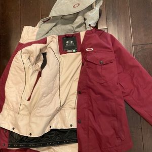 Women’s Oakley biozone snowboarding jacket